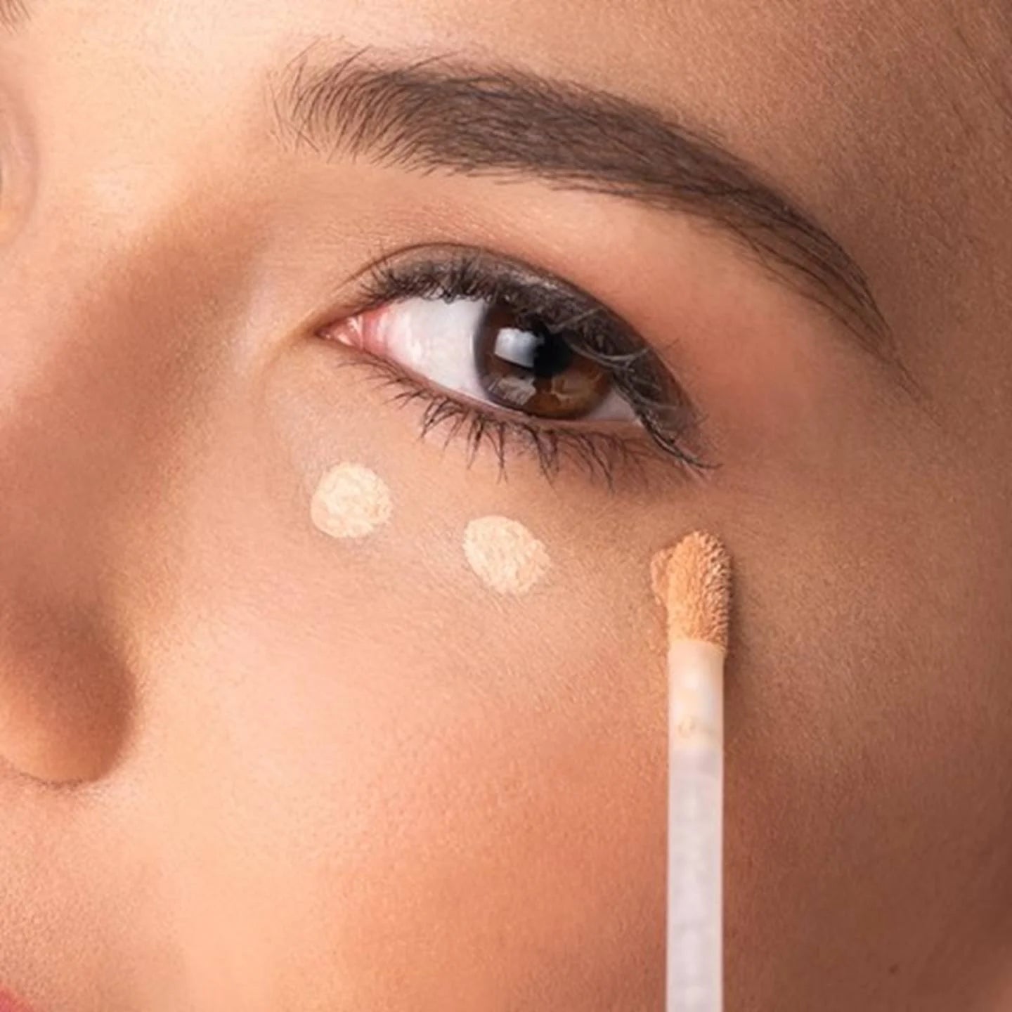 VOGUE CORRECTOR RESIST LIQ VAINILLA