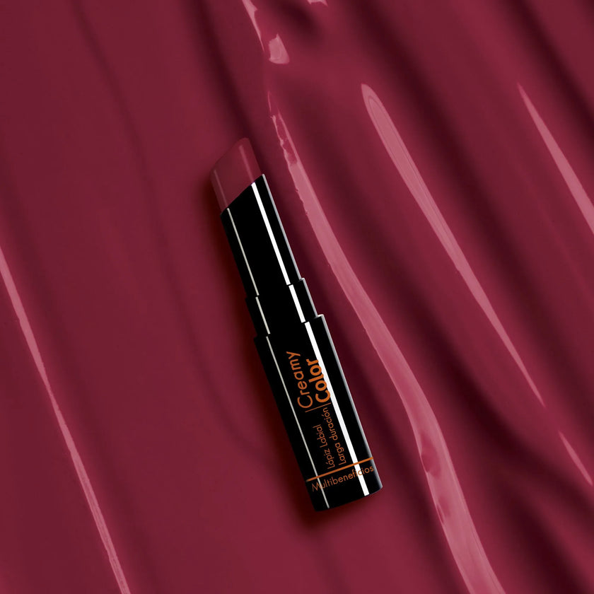 Labial Larga Duración Creamy Color Kaloe Tono: Rojo Merlot